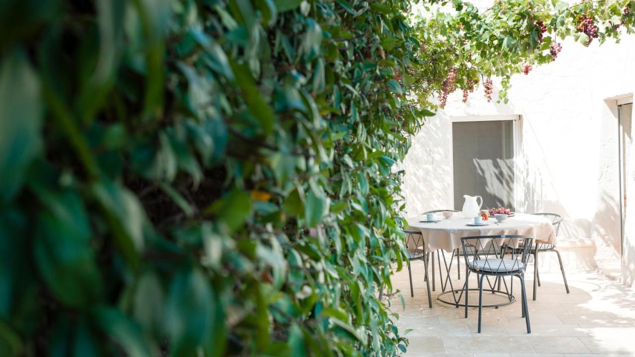 Martina Trulli Relais Apartment Locorotondo Ngoại thất bức ảnh